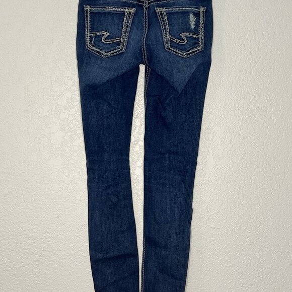 Silver Jeans Women Sz 24x29 Suki Skinny mild Distressing Low Rise - Picture 6 of 9